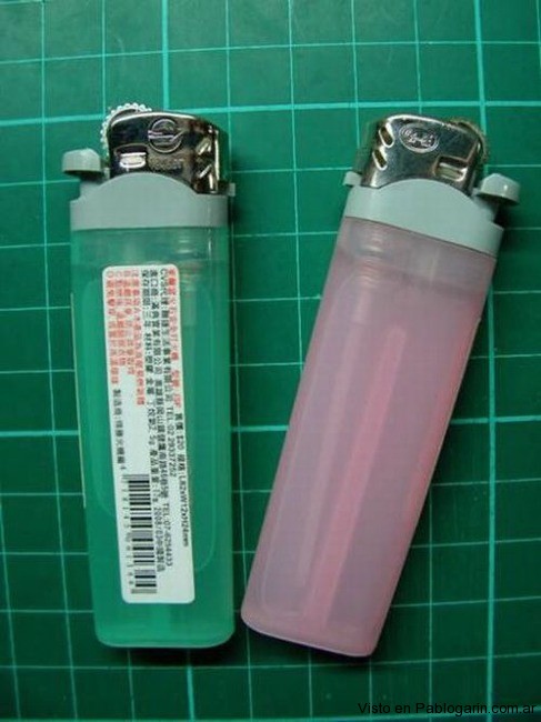 Motos hechas con encendedores