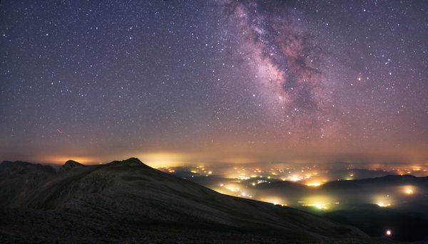 best-astro-photographs-space-pictures-2012-clouds-lights-milky-way