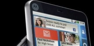 El nuevo celular de Motorola con pantalla giratoria
